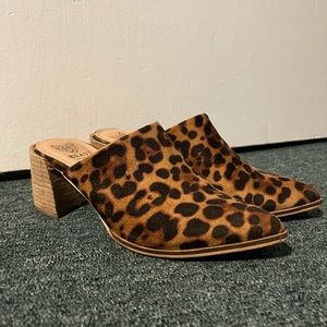 Beast Fashion Cheetah Shoes w/ Heal